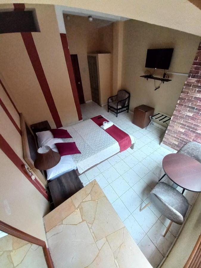 Atlantic Suites Hotel Гуаякиль Экстерьер фото