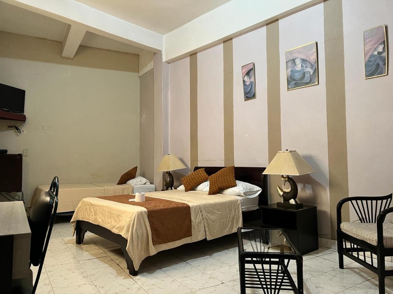 Atlantic Suites Hotel Гуаякиль Экстерьер фото